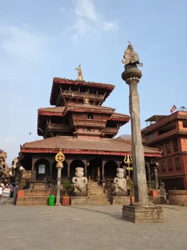 daratrataya temple